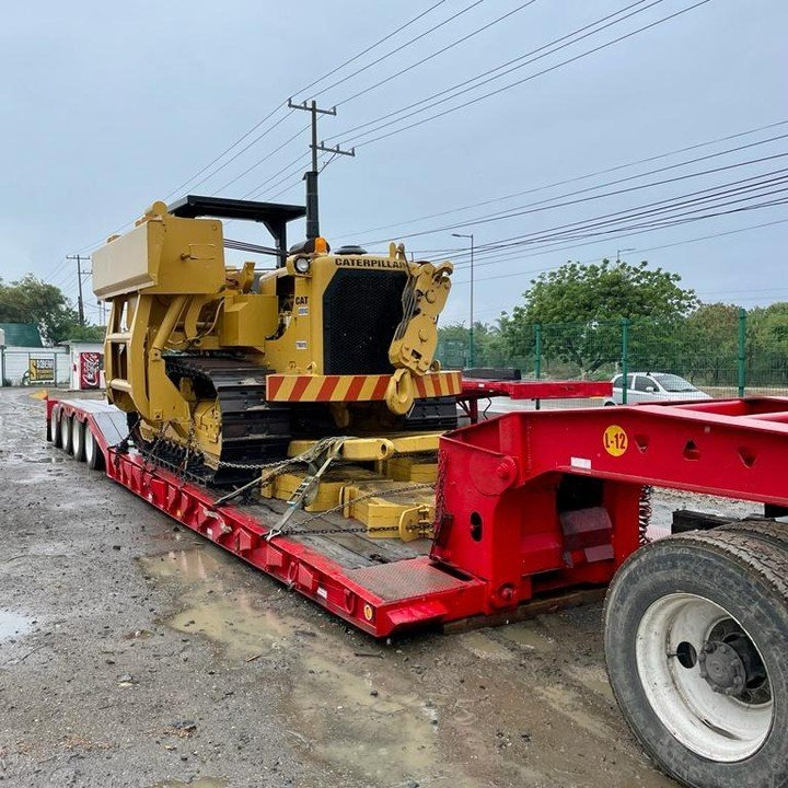 Shipping Heavy Equipment From Mexico To The U.S. Transferencia de Planta Industrial USA a México, maquina y líneas de producción, movimiento, transportación y embalaje de maquinaria industrial, Mudanza de maquinaria, Reubicación de planta EUA - México, Equipos industriales: instalación, reubicación y remoción, Servicios de logística de transporte. Trabajamos en Tijuana, tenemos alcance en San Diego, Los Ángeles, Mexicali Tecate Hermosillo Monterrey Coahuila Torreón Saltillo Chihuahua Ciudad Juárez Guanajuato León Silao Querétaro Reynosa Nuevo Laredo Guadalajara Nogales entre otras más ciudades.